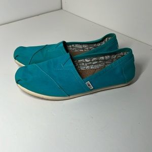 Teal Toms